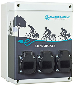E-Bike Charger mit 3 Schutzkontakt steckdosen